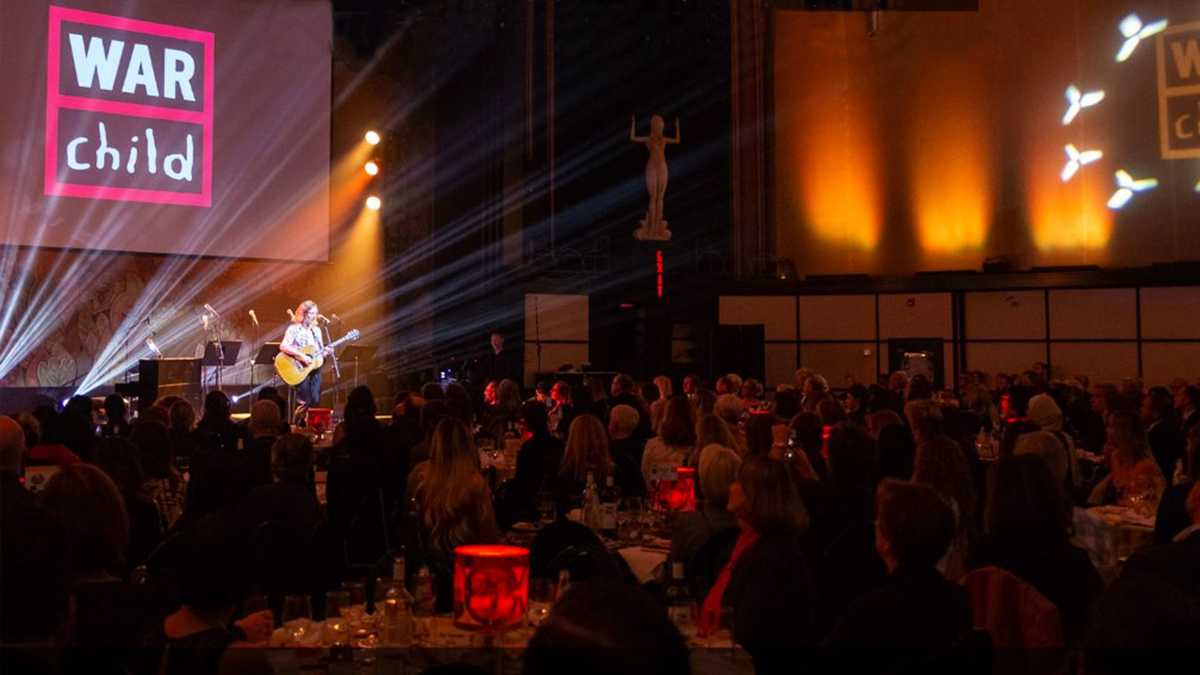 Gary and Donna Slaight receive War Child Canada's Philanthropy Award